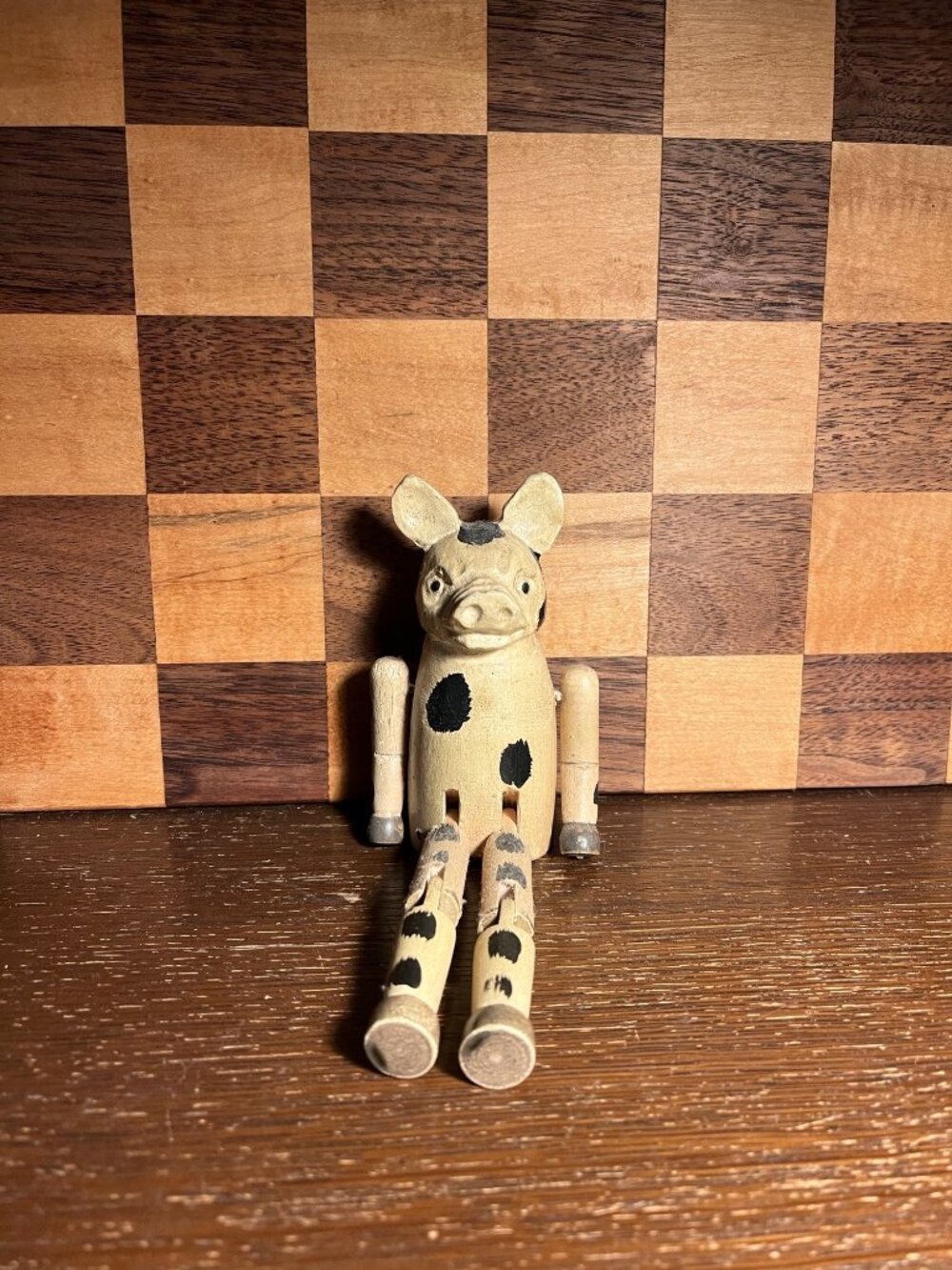 Articulated Primitive Rustic Pig